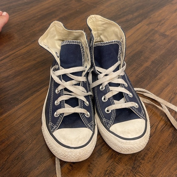 Navy high top converse - Picture 2 of 4